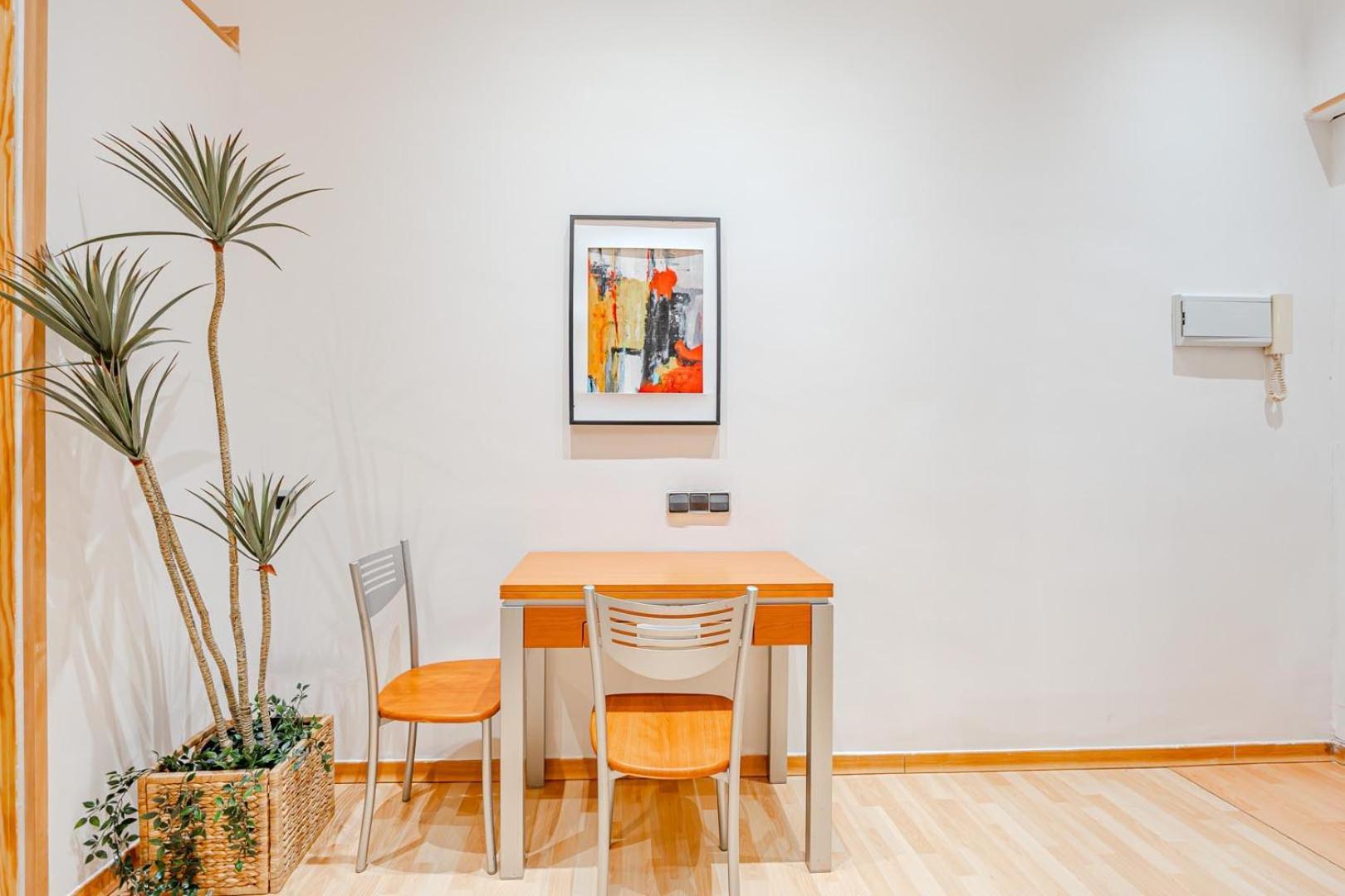 Increible Loft A 5 Min Del Retiro & Wizink Apartment Madrid Exterior photo